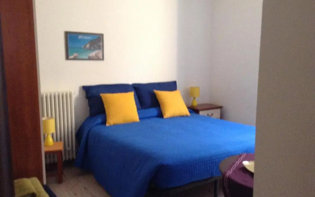 B&B Luce Viola