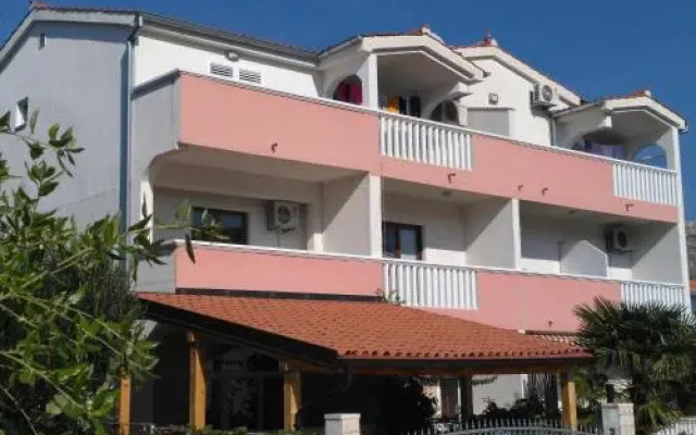 Ivano Apartments