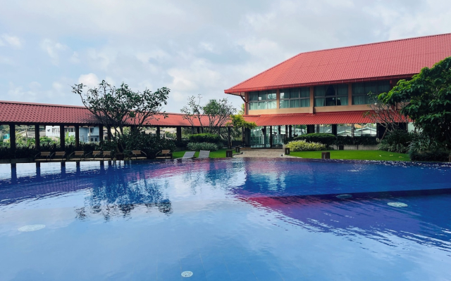 C-5 Oceanfront Condos