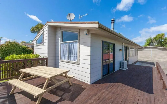 Wendy’s Bach - Taupo Holiday Home