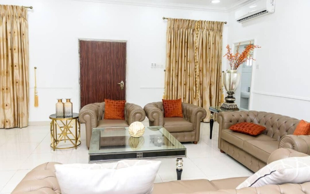 Jubilee Chalets Epe