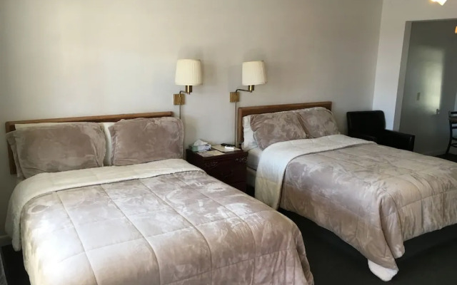 Kim's Oasis Motel
