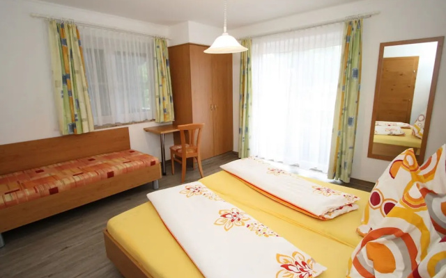 Spacious Holiday Home in Goldegg near Ski Lift