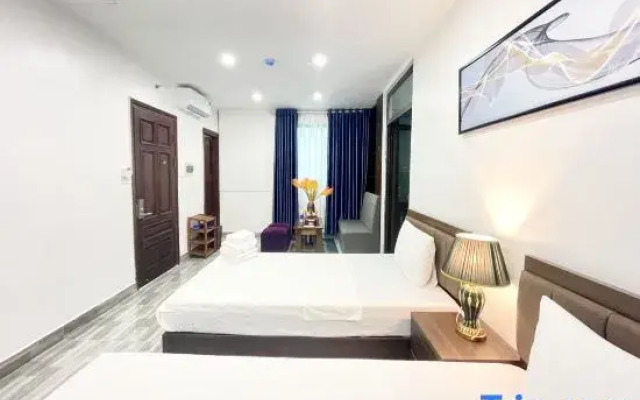 Moon Hotel 3 Pham Tuan Tai