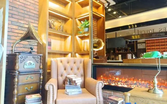 James Joyce Coffetel Hotel (Beijing South Railway Station)