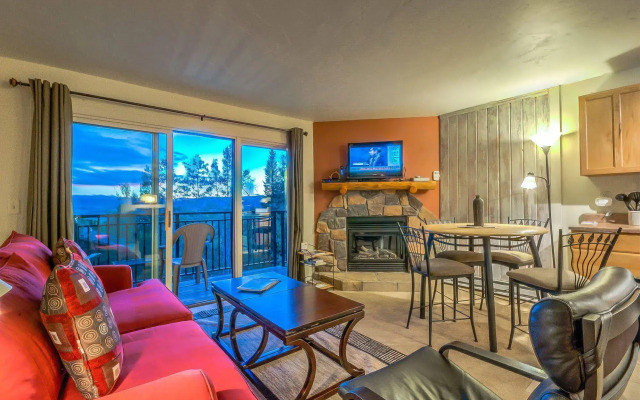 Scandinavian Lodge and Condominiums