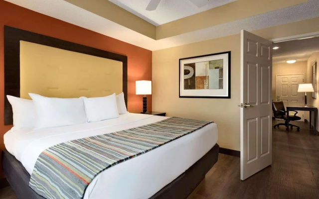Holiday Inn Express Hotel & Suites Evansville