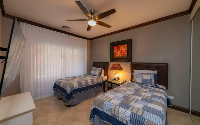 Altavista 4C 3 bdr 3 Bath Ocean View