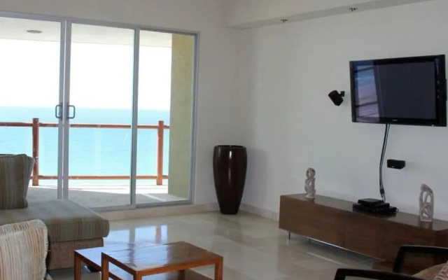 Encanto Living 1103 -3BR by Kivoya