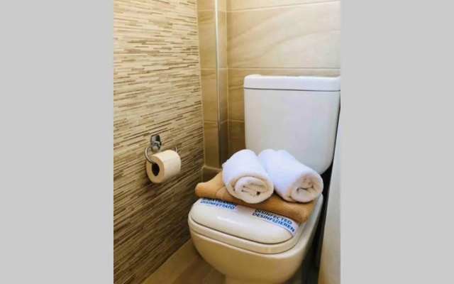Remvi Deluxe Apartment 202 with Sea View
