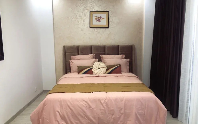 Iris Apartment