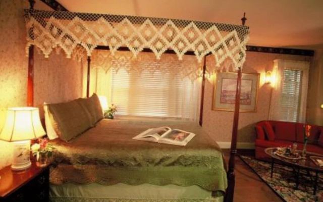 Devonfield Inn B&B
