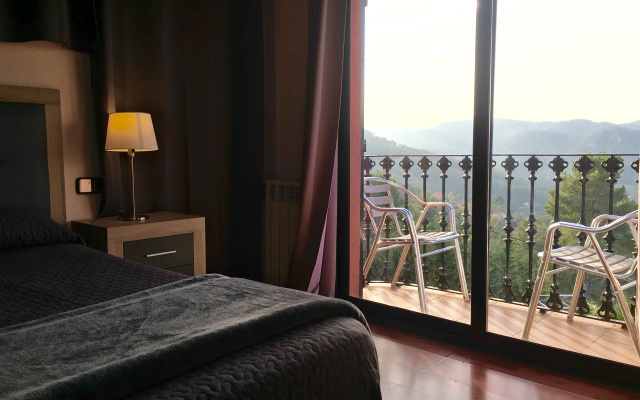 Отель El Petit Mirador