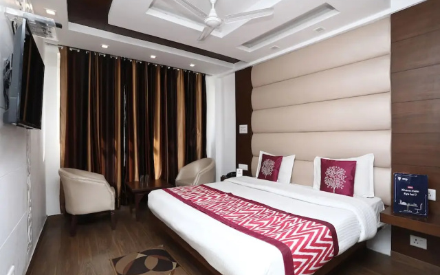 OYO 6119 Hotel Royal Classic