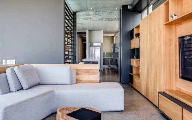 Exquisite Modern Camps Bay Villa Hove Villa