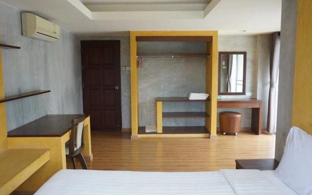 Ingfah Apartment
