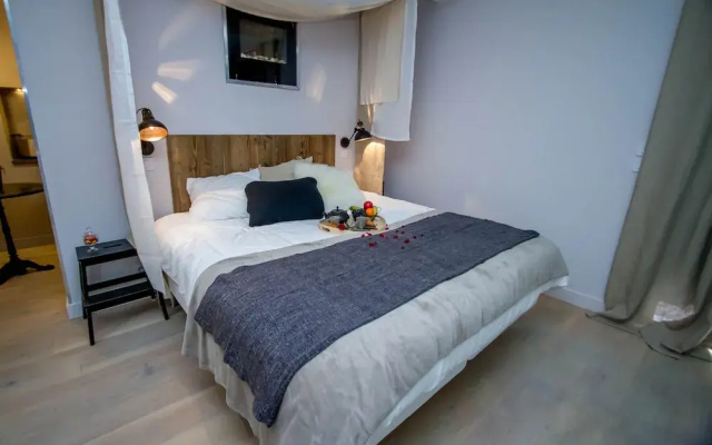 Love Loft