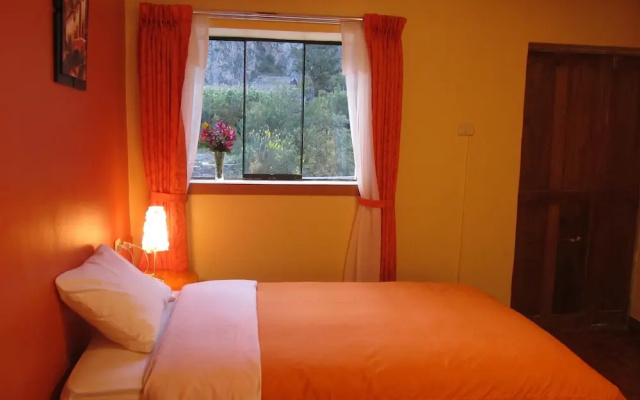 Asiriy Guest House
