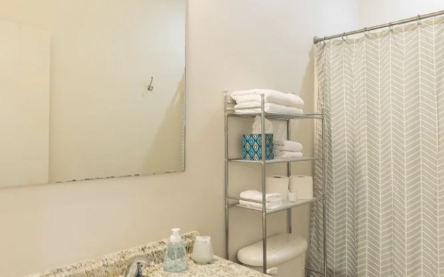 Updated 2 Bedroom Apartment