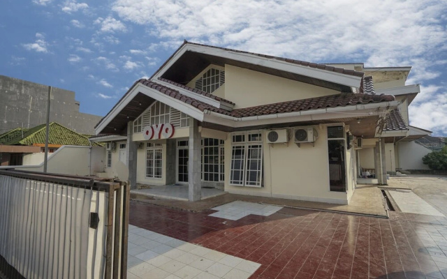 Oyo 1026 Cendrawasih Homestay