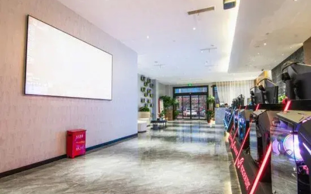 QueliE-sports Hotel（ShangqiuNormal University Branch)
