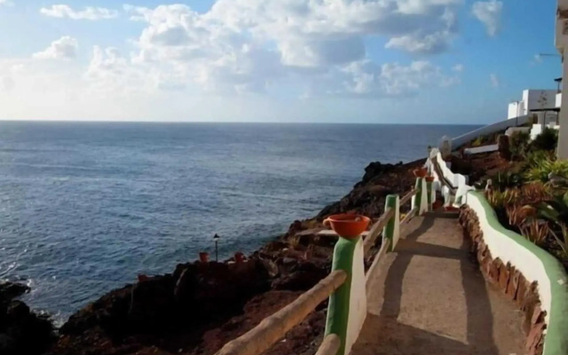 Vista Faro Sardina
