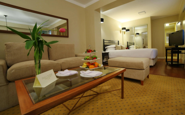 Plaza del Bosque Hotel