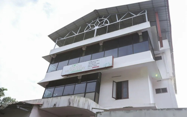 SPOT ON 45878 Adoor Homestay