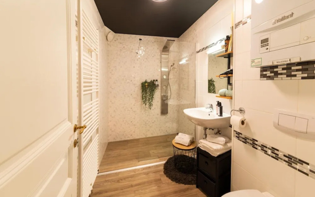 Premium Apartment With Bubble Bath