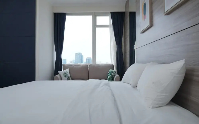 Cozy and Tranquil Studio Menteng Park Apartment