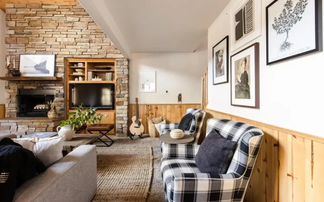 Summit Cabin 1 - Jumper