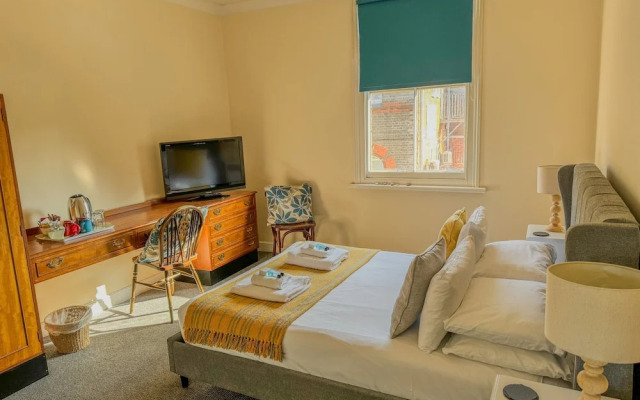 The White Horse Hotel