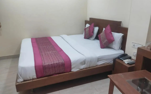 Hotel Royal Residency Dx