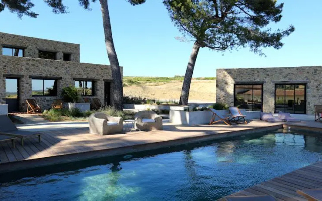 Villa Symposia