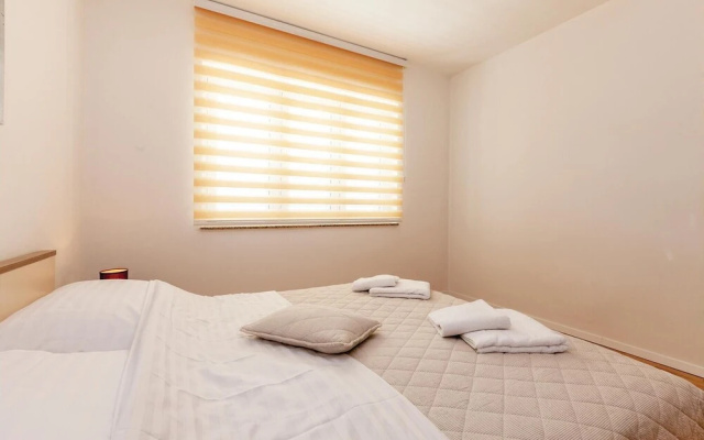 Beautiful Home in Crikvenica With Wifi and 2 Bedrooms