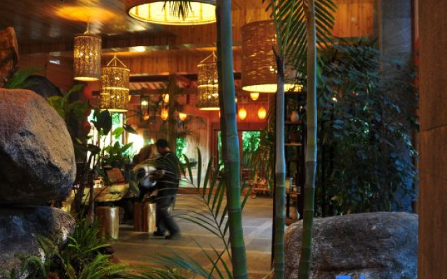 Rehai Hot Spring Resort · Yangshengge