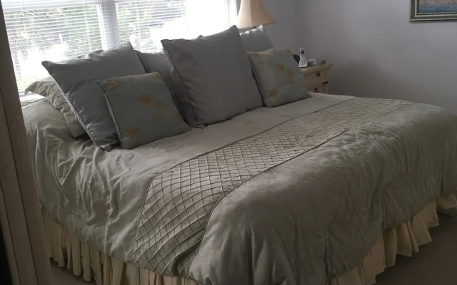 Eagle Cay Condo