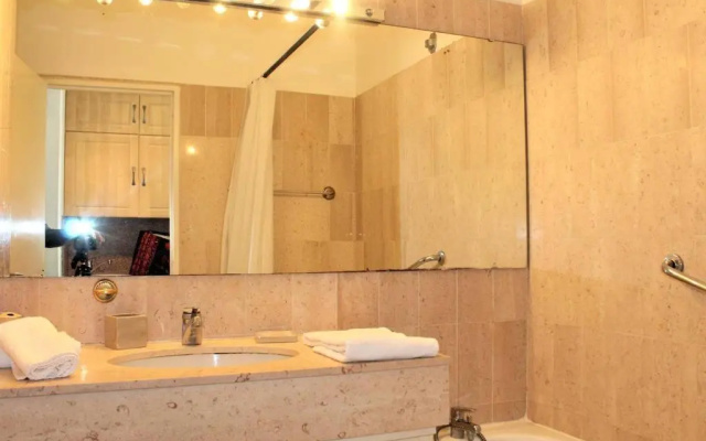 Appartement Villeneuve-Loubet, 1 pièce, 4 personnes - FR-1-252A-17