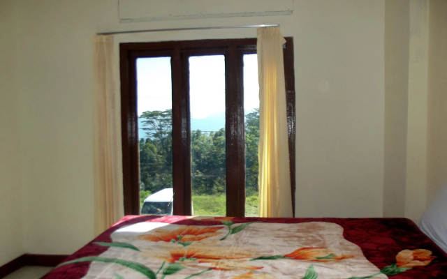 FX 72 Ruteng Hotel