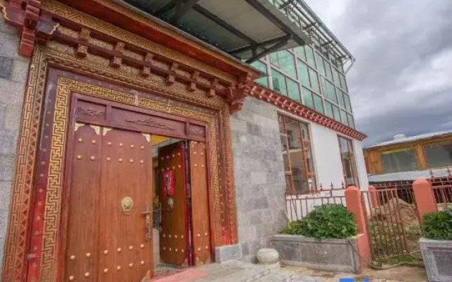 Naizi Hippo Shop Homestay