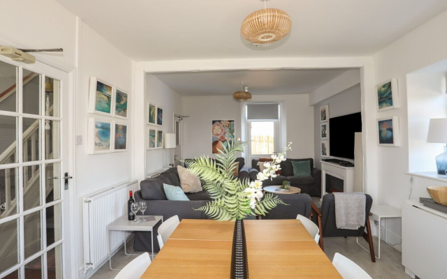 Angorfa Apartment
