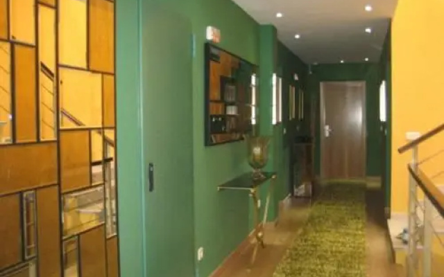 El Aparthotel