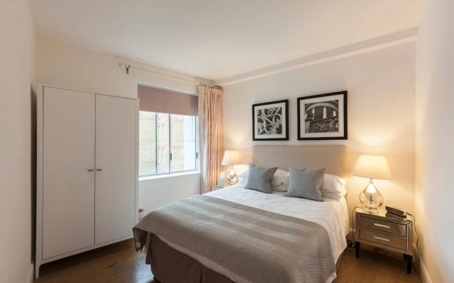 Bright 2 Bedroom Apartment Chelsea