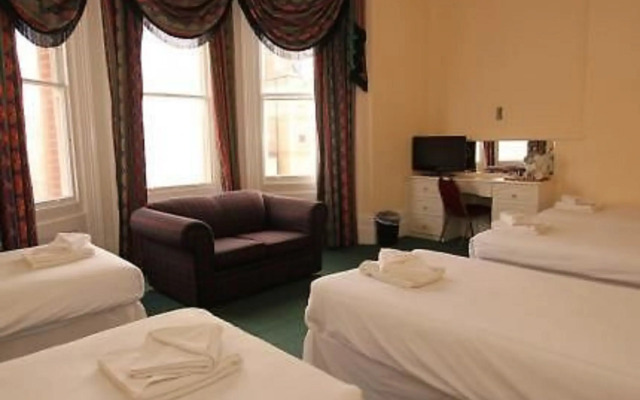 Albany Hotel