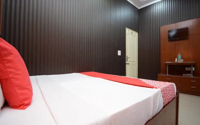 Nanda Lodge by OYO Rooms