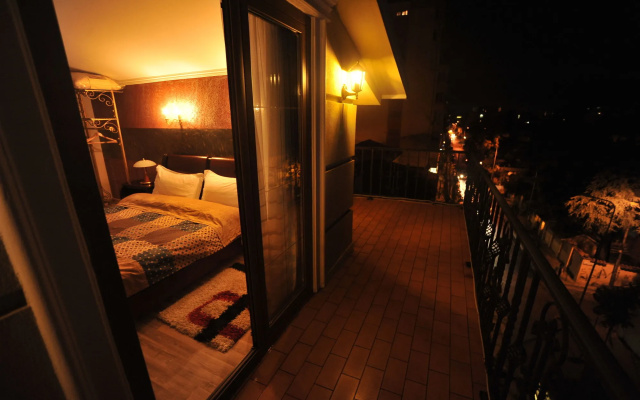 Dream Hotel