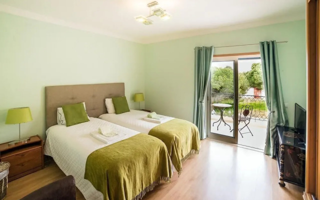 Moradia V3 Férias No Algarve Com Jacuzzi Privado