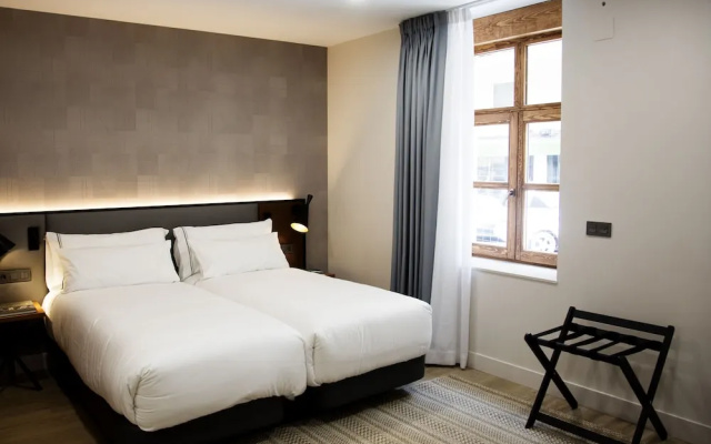 Prisma Suites