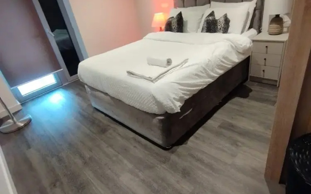 Charming 3-bed Apartment in London