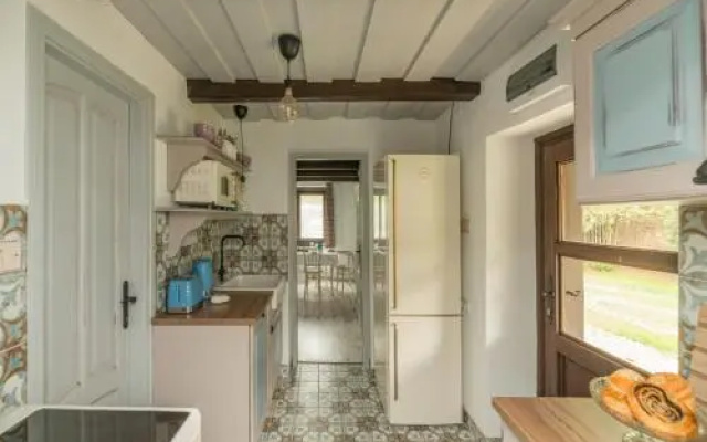Lovely Cottage Home